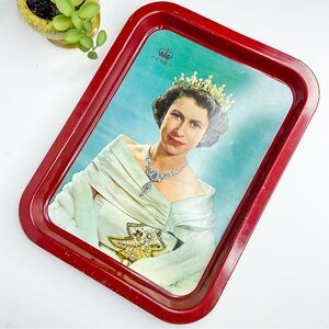 Vintage 1953 Queen Elizabeth Royal Tin Tray In Beautiful condition
